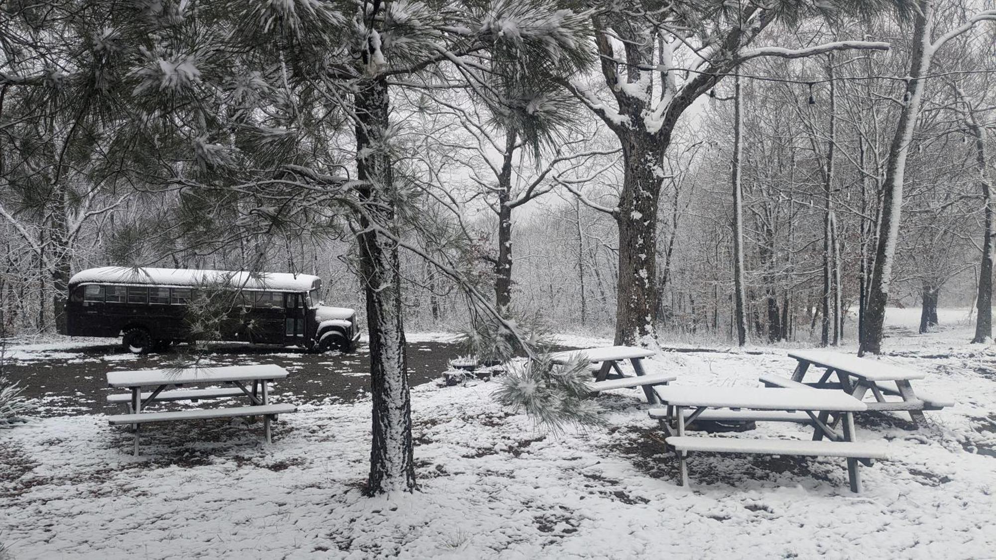 فندق Bigfoot Hideout Winslow المظهر الخارجي الصورة